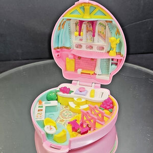 Bluebird Polly Pocket 1995 Stylin Workout Gym Compact Vintage